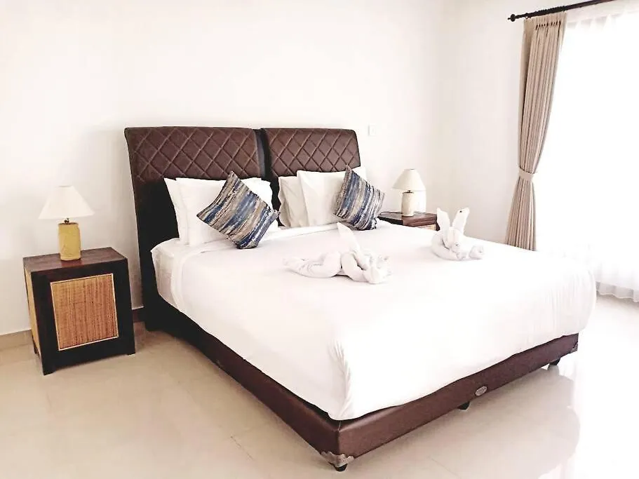 Villa Akmali Seminyak Basangkasa- 2 Bedrooms